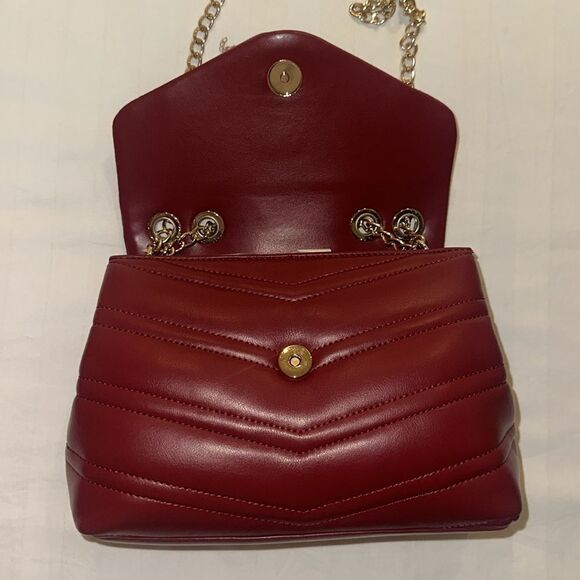 Mario Valentino Cherry Red Gold Tone Privilege Flap Chan Strap Purse - Picture 9 of 11